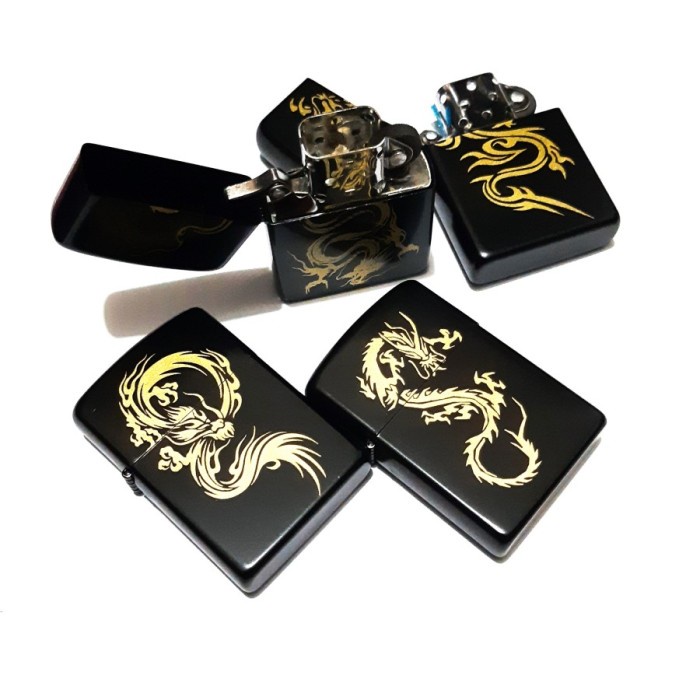 Korek Api Model Zippo Hitam Motif Naga