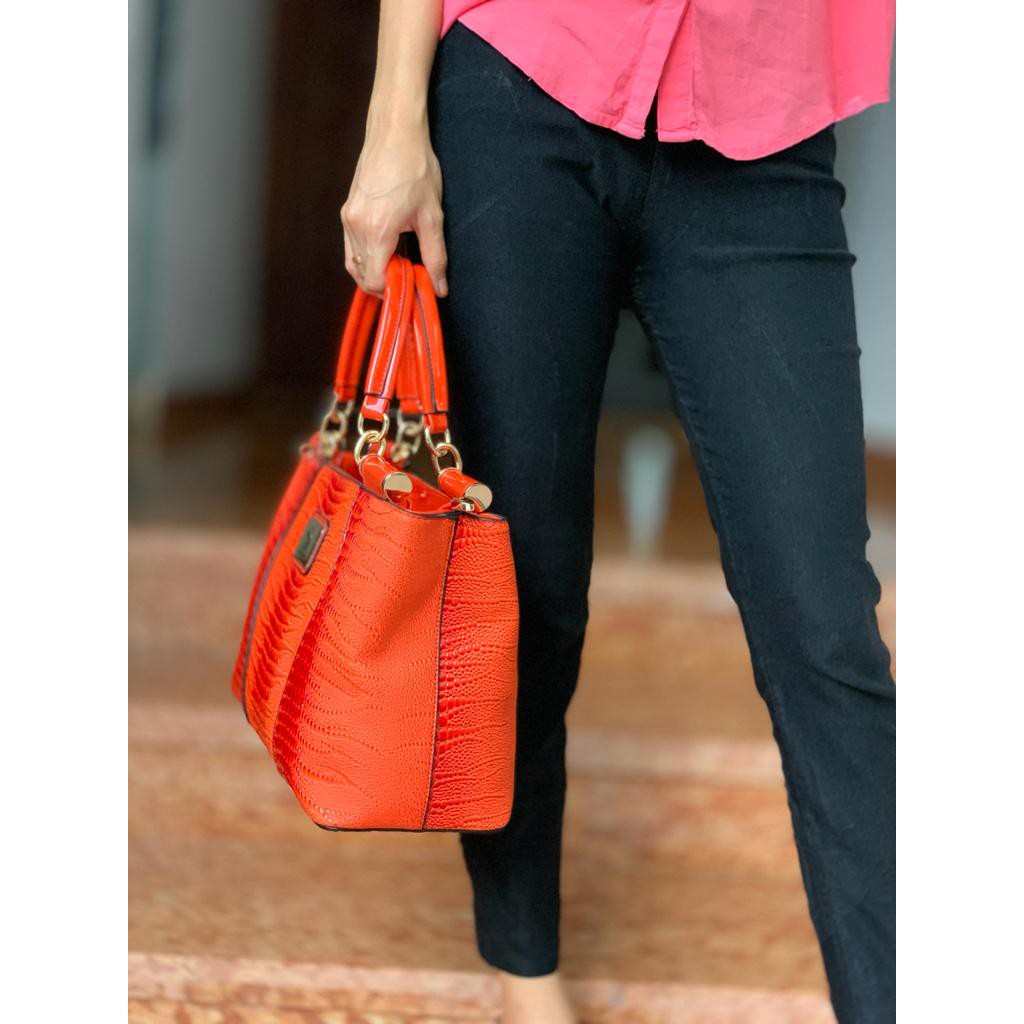 UMANO VERO 9168 / 3676 /8601 / 8598 
MATERIAL CROCO TEBAL