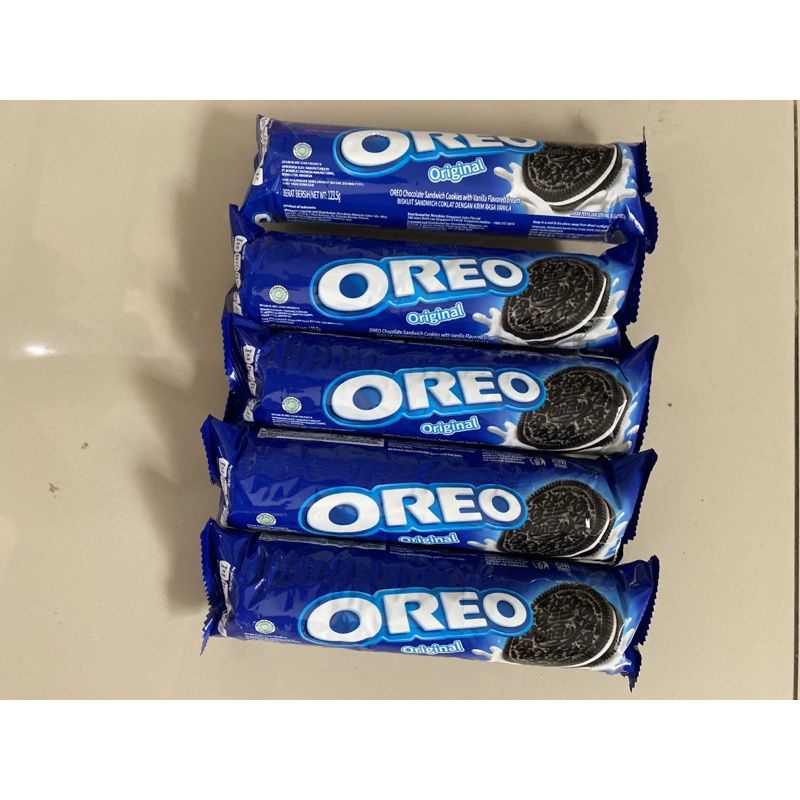 

Oreo roll 133 gram khusus live 1 kg