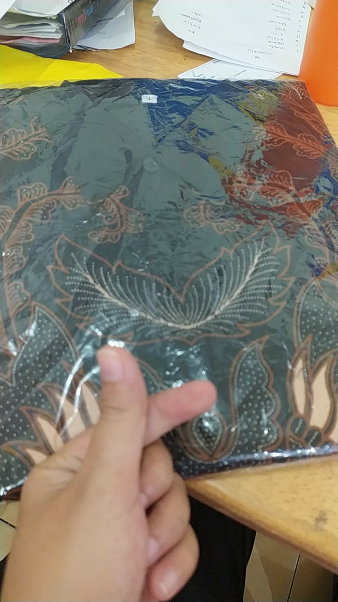 Atasan Batik Pria Astaguna Panjang By Kanaya Batik