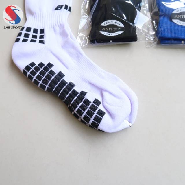 Kaos kaki soccer futsal AVO anti slip pendek