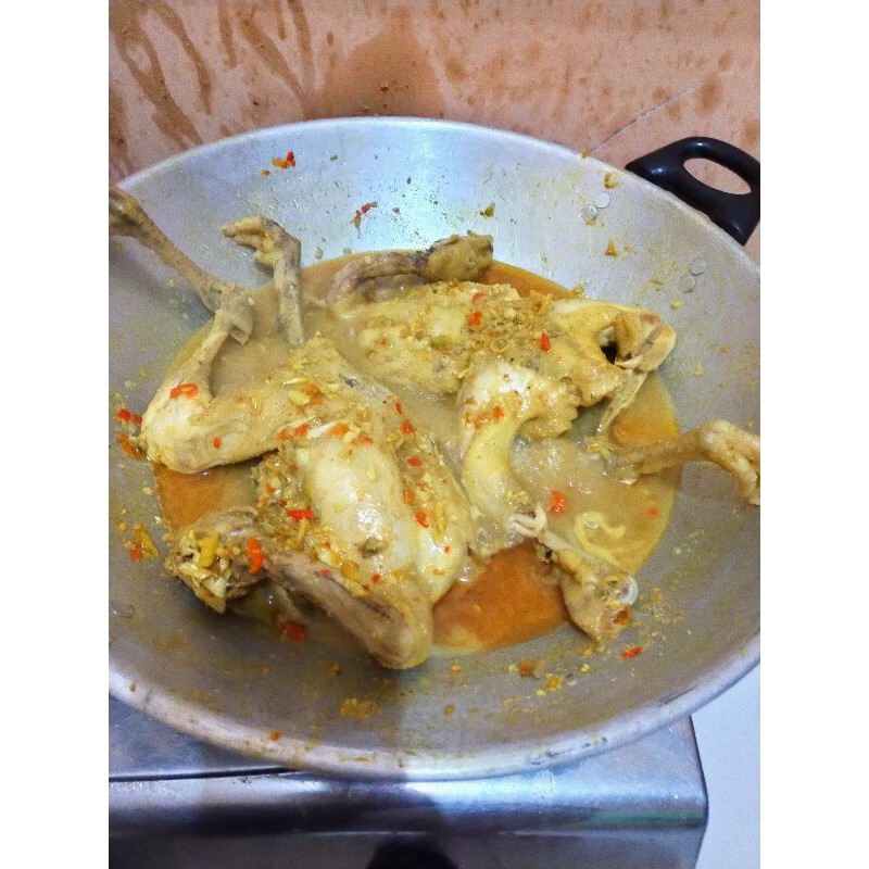 

AYAM BETUTU BALI