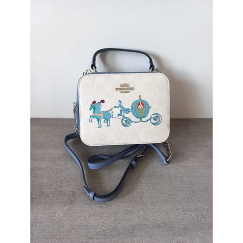 TAS WANITA CO DISNEY X COACH BOX CROSSBODY IN SIGNATURE CANVAS WITH CINDERELLA