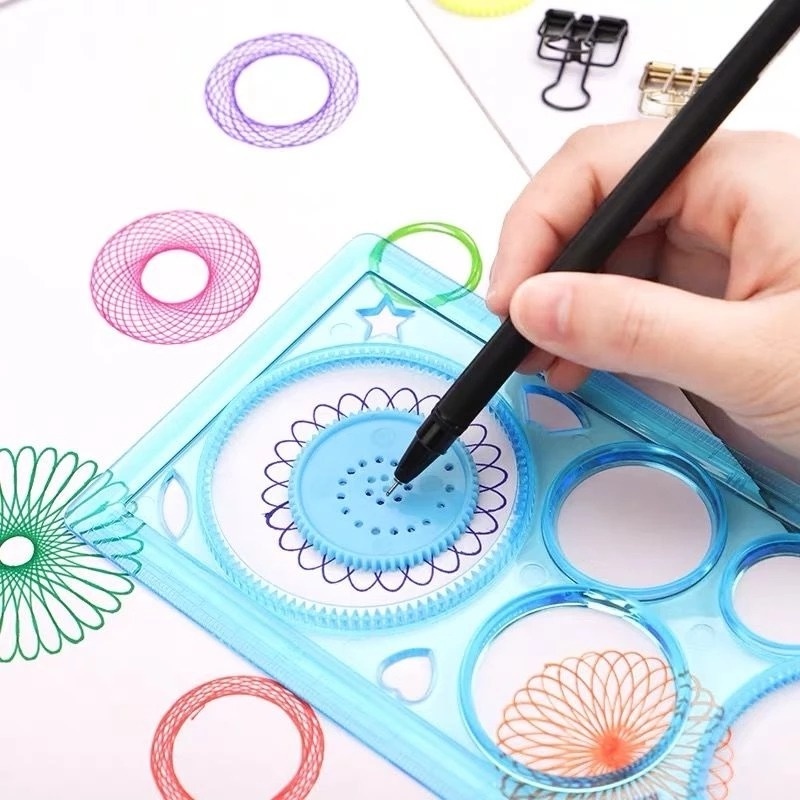 Penggaris Spirograph Multifungsi Untuk Menggambar