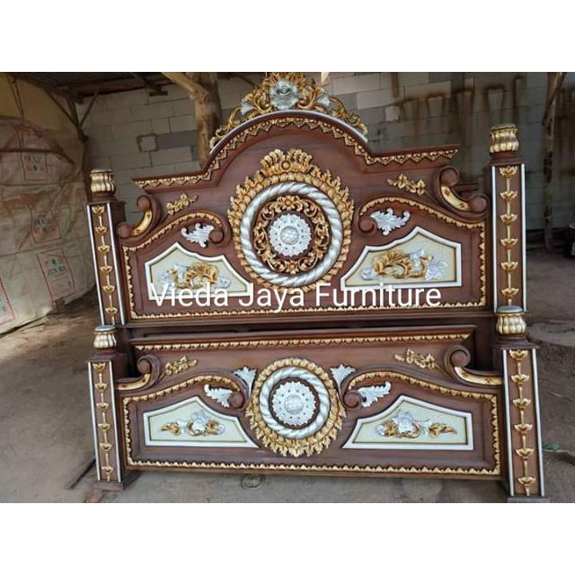 DIPAN TEMPAT TIDUR MEWAH UKIR KAYU JATI