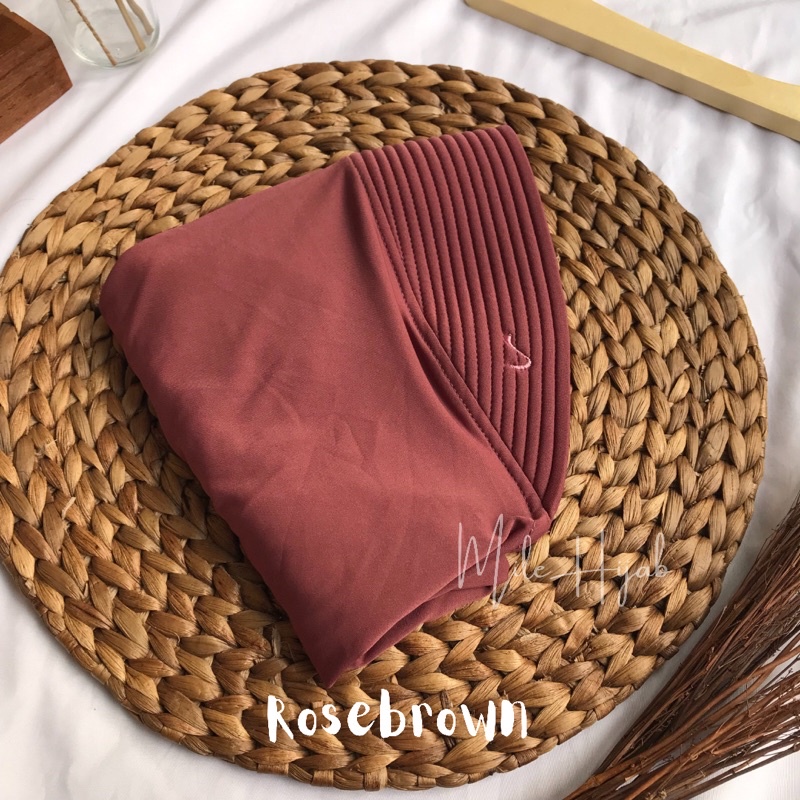 Bergo Hamidah Jilbab Jersey Menutup Dada Kerudung Olahraga Instan Premium-Rosebrown