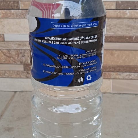 air accu demineral yuasa   .