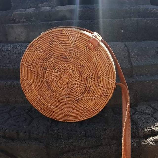 Tas rotan motif Lombok