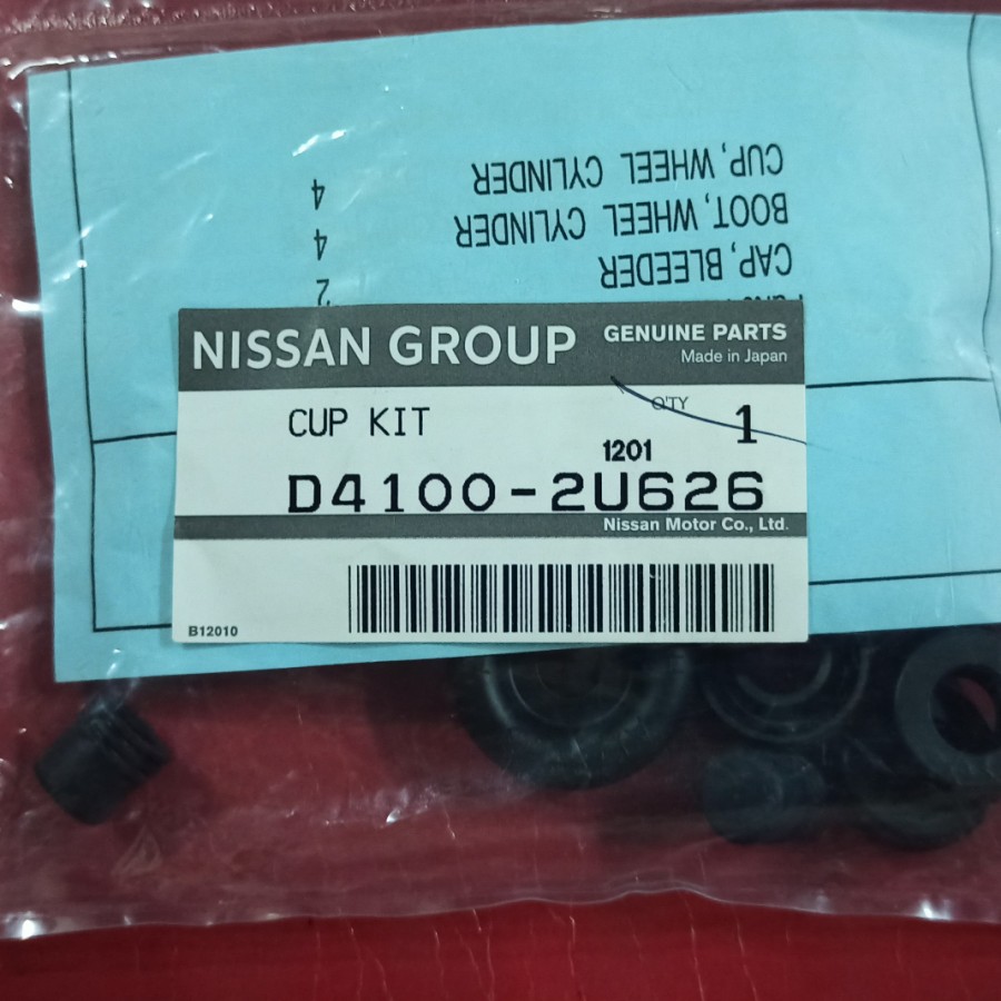GRAND LIVINA SEAL REM BELAKANG NISSAN LIVINA X GEAR D4100-2U626 ORI