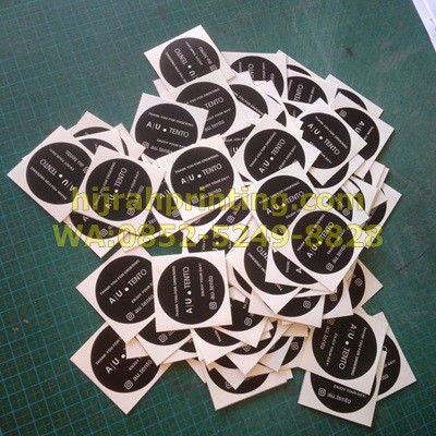 

Stiker Jualan/Kemasan Anti Air cuma Rp 175,-/pcs Bahan Kromo (Gratis Desain)