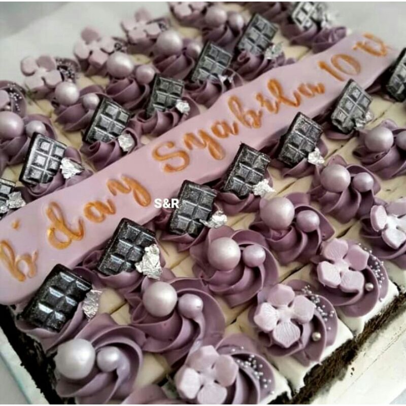 

B'day Cake potong pondant