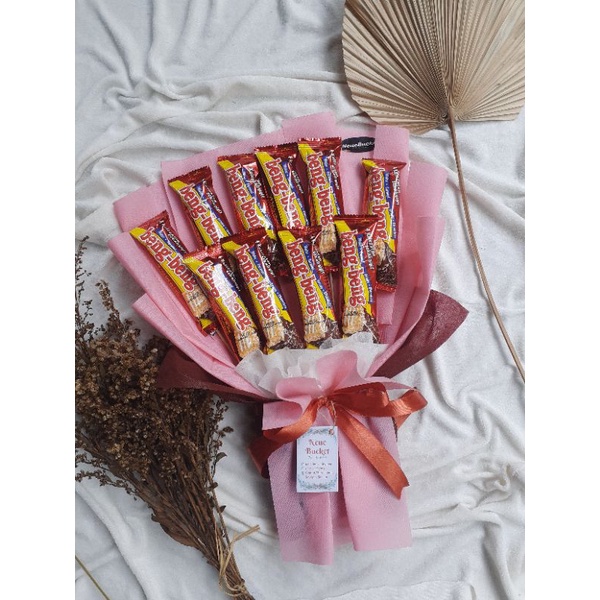 

BUKET SNACK COKLAT BENGBENG MURAH KADO ULTAH