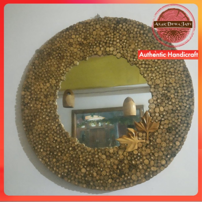 Cermin Dinding Hiasan Ranting Kayu Jat