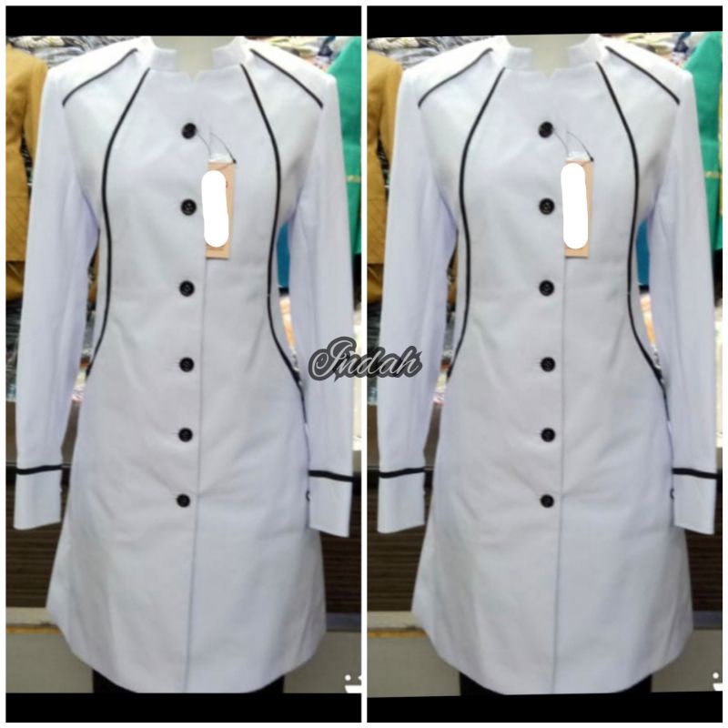 Blazer Putih List Hitam Model Tunik