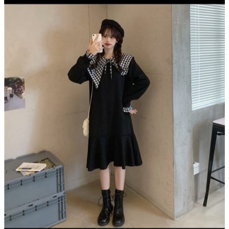 dress hitam kerah kotak