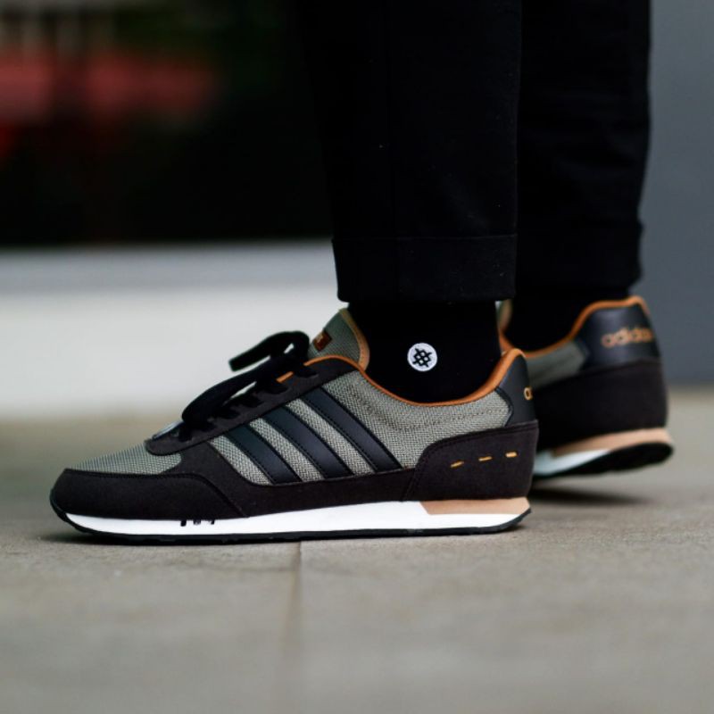 SEPATU KASUAL ADIDAS NEO CITY RACER GREEN BLACK