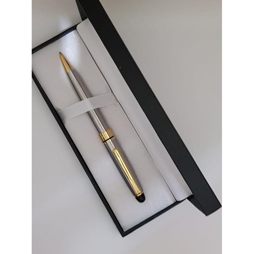 

Pulpen Promosi / Pulpen Elegant Model Montblanc 164 BP Stainless GT