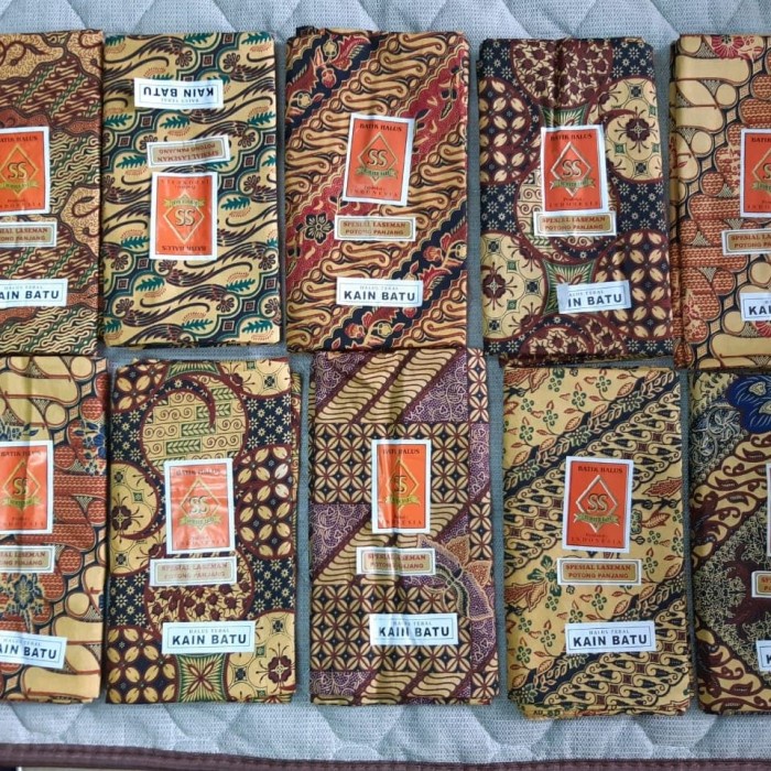 Kain Panjang Kain Batu
