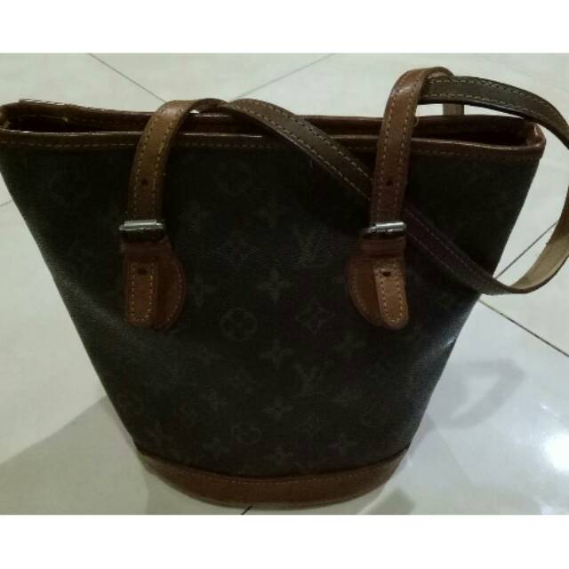 Tas bekas bagus & sepatu furla bekas yaa (2item tas n sepatu)