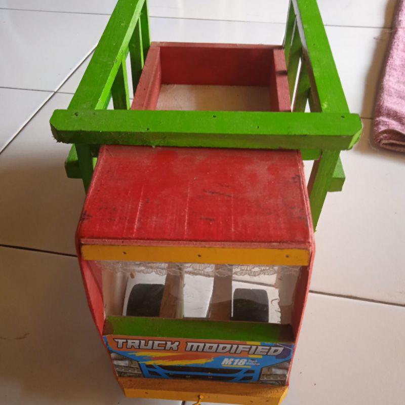 truk kayu/truk miniatur