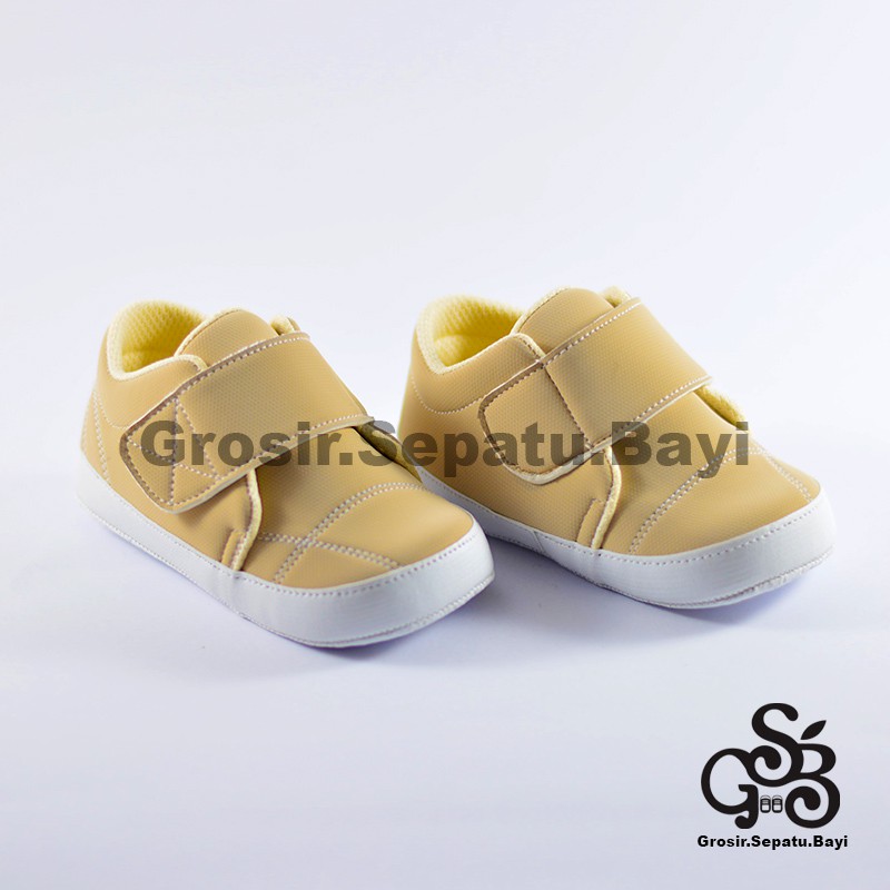 sepatu bayi baby shoes prewalker laki laki umur 2 sampai 14 bulan simple classy warna krem