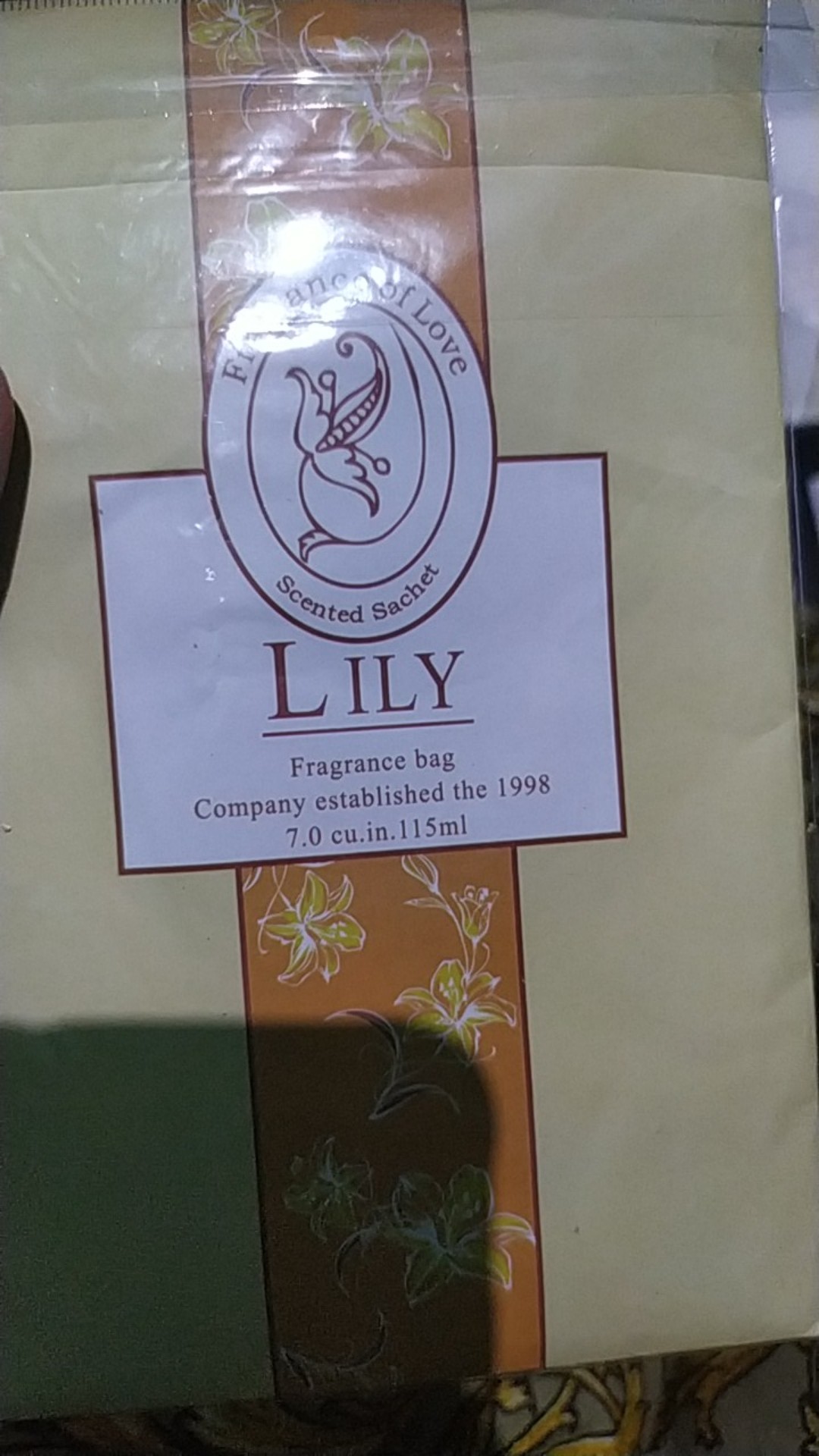 Pengharum Ruangan / Pewangi Gantung Lemari Laci / Parfum