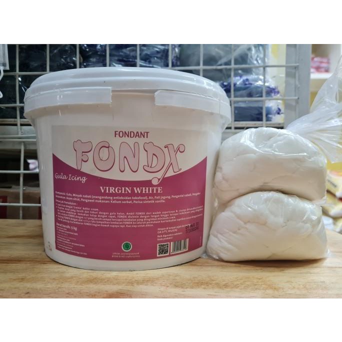 

hanya disini] Fondant Fondx Gula Dekor Hiasan Kue Fondant Putih 1 foil 5kg