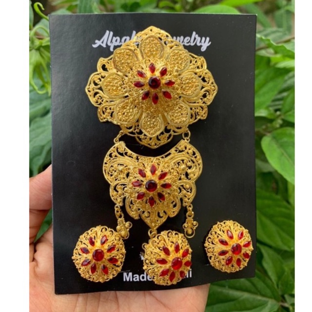 Bros Alpaka Bali dengan permata sirkon asli , Jewelry Set, Bros dada kebaya Mewah