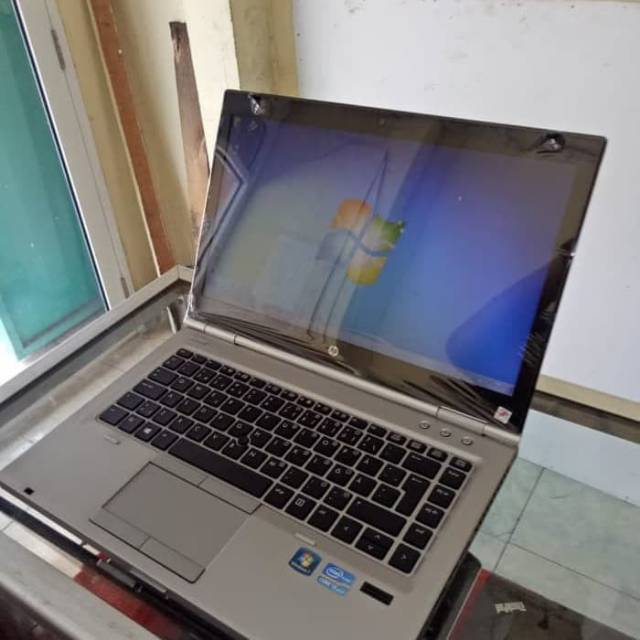 LAPTOP HP elitebook bekas - intel Core i5 - second - murah - editing