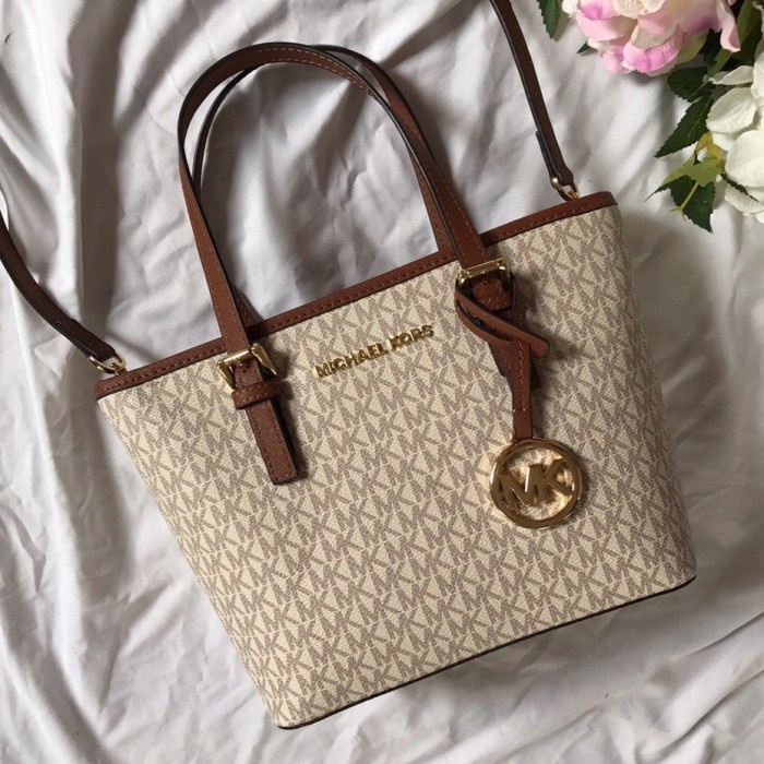 Michael Kors Voyager Mini Logo Top-zip Tote