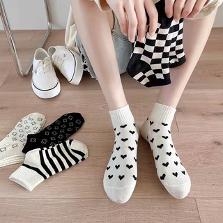 GO!KK812 Kaos Kaki Wanita Pria Pendek Unisex Semata Mata Kaki Ankle Motif Kotak-Kotak Garis hitam Putih Socks Korean