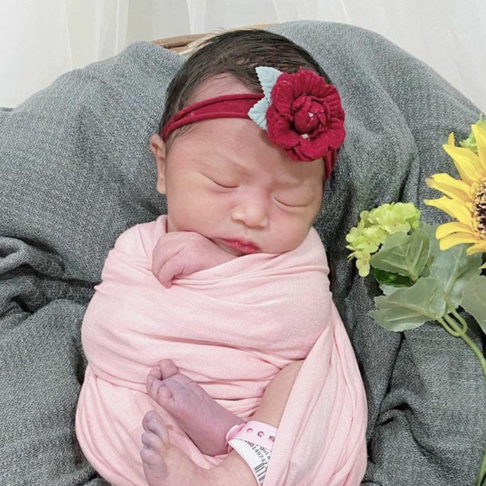 Bandana bayi nilon flower