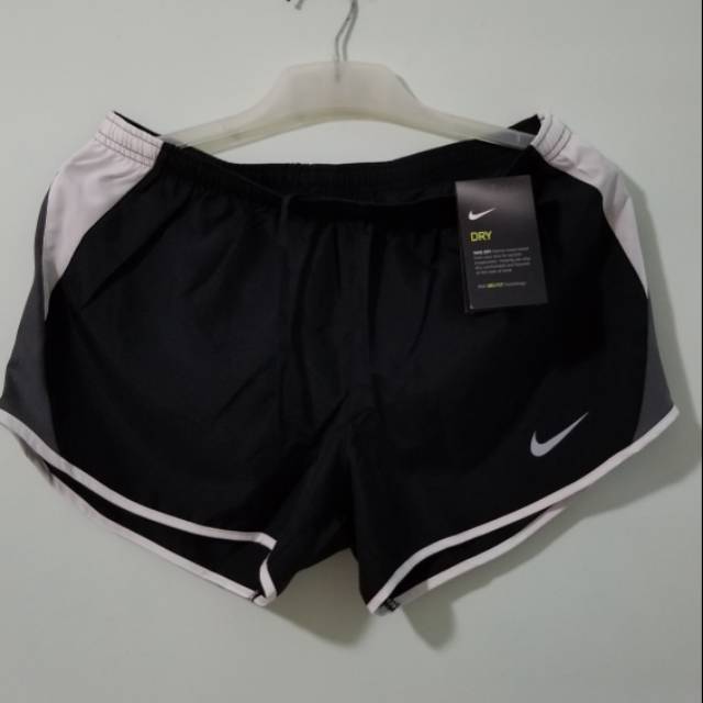  Celana  Pendek Keren  wanita Nike  Original Black 3 Shopee 