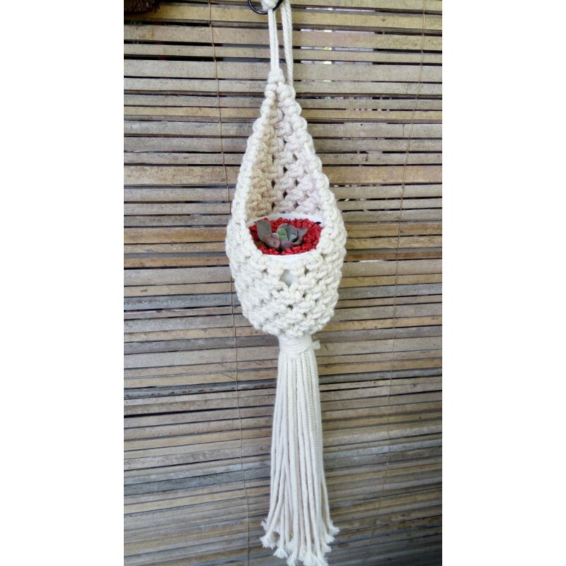 gantungan pot macrame / sukulen /gantungan pot sukulen