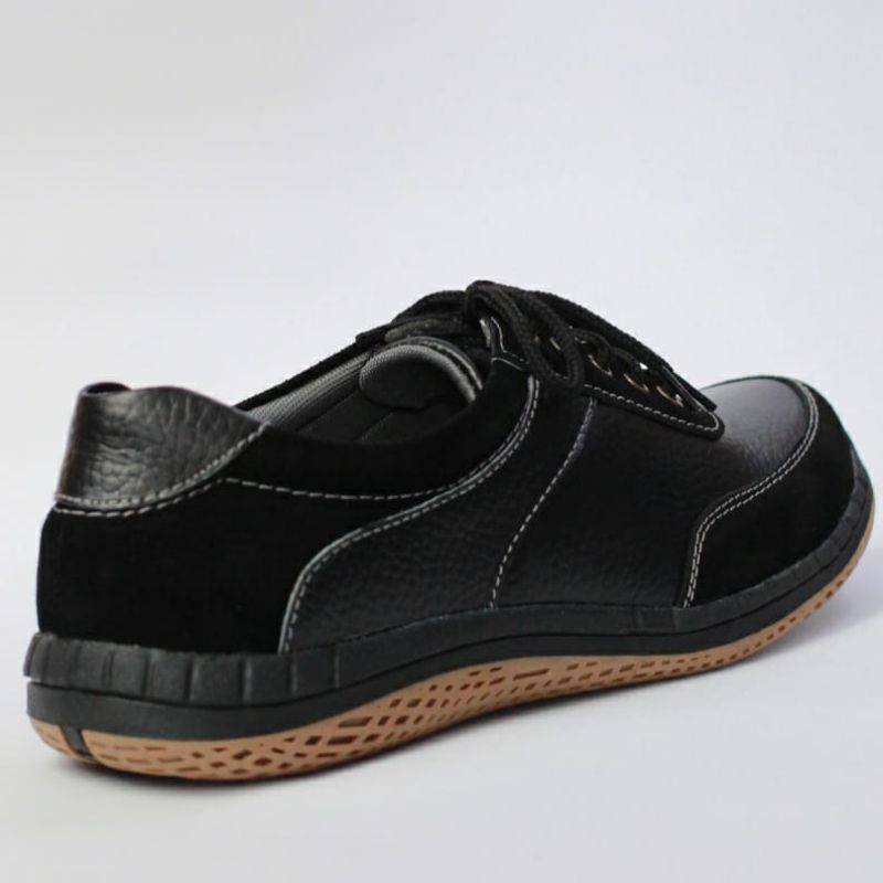 Sepatu Casual Pria Kulit Asli / Sepatu Sport Pria Kulit Asli