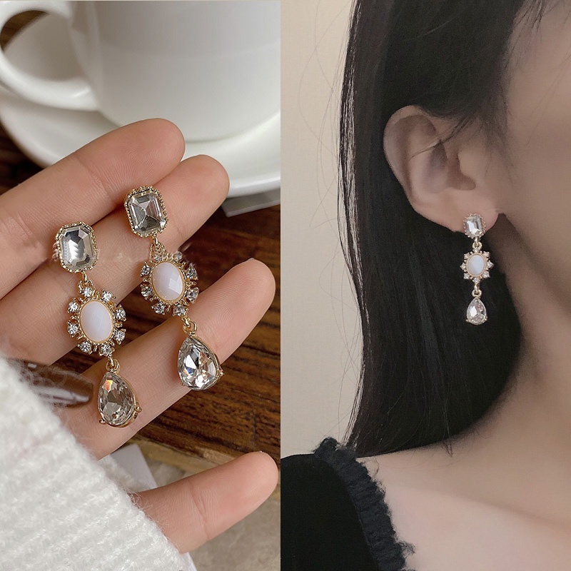 Anting Panjang Desain Tetesan Air Bahan 925 Silver Aksen Berlian Gaya Retro Korea Untuk Wanita