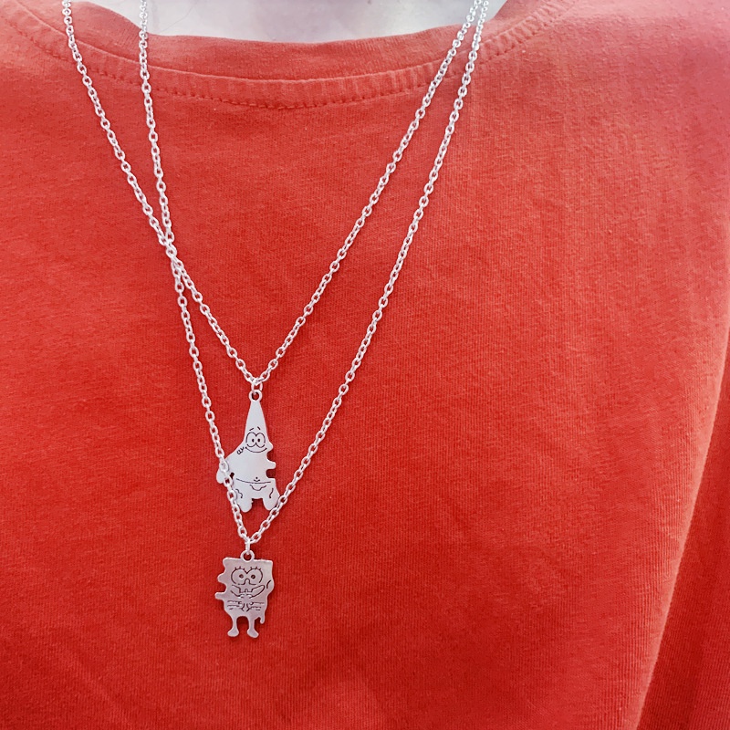 2pcs / Set Kalung Rantai Klavikula Liontin Spongebob Warna Silver Untuk Pasangan