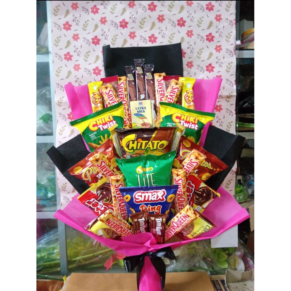 

BUCKET SNACK / SNACK BUKET MAKANAN / SNACK BUCKET Sidang, wisuda, ultah, silverqueen 10 pcs