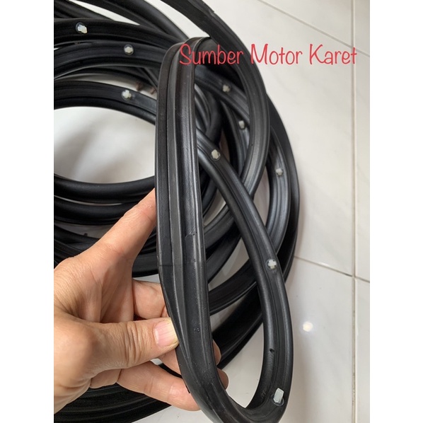 Karet Pintu Depan Isuzu Panther Tahun 1993-2000