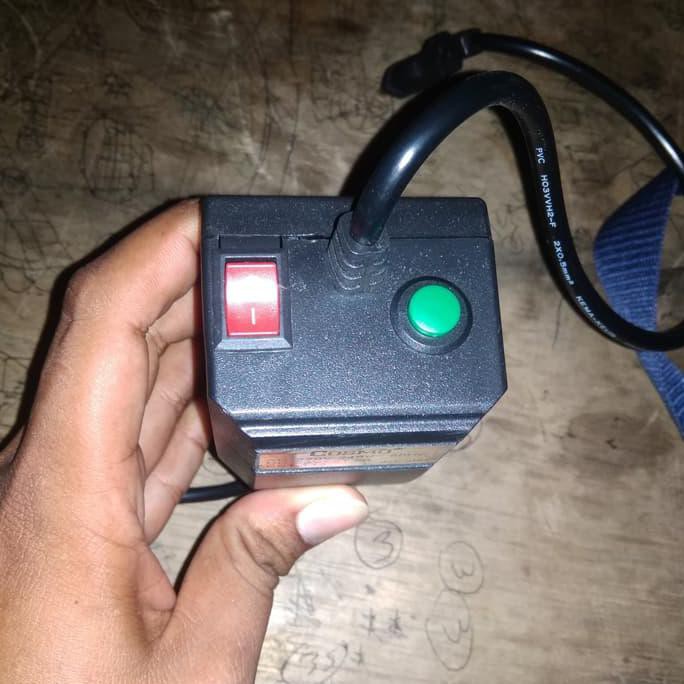ADAPTOR LAMPU LED COSMO CST 4 WARNA