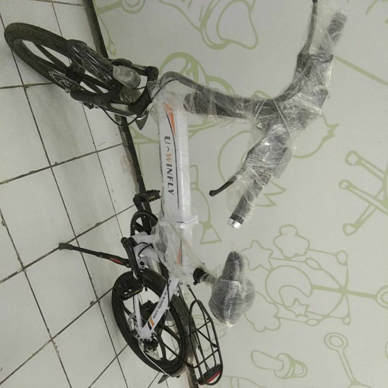 sepeda lipat listrik LB3 Merk uwinfly