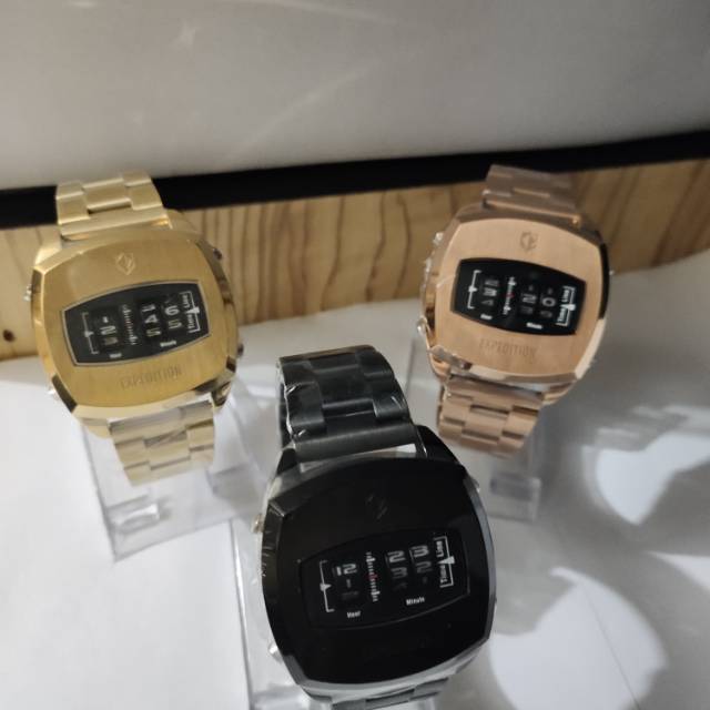 Jam tangan pria expedition 6790 kotak