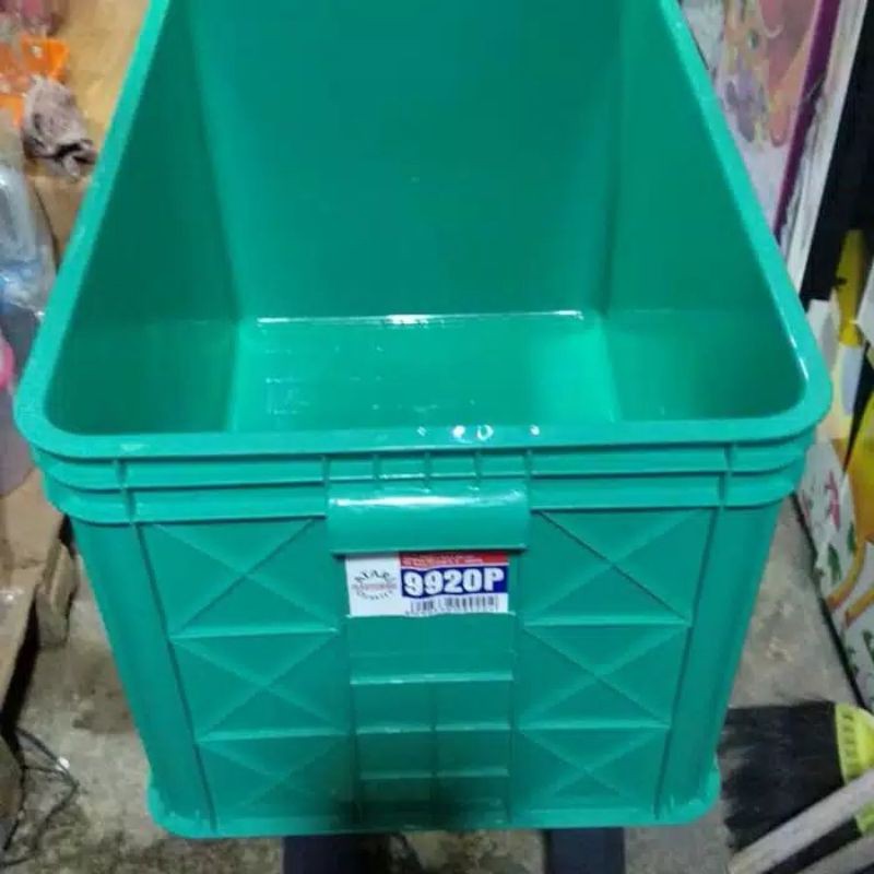 Container plastik buntu Atari 9920P