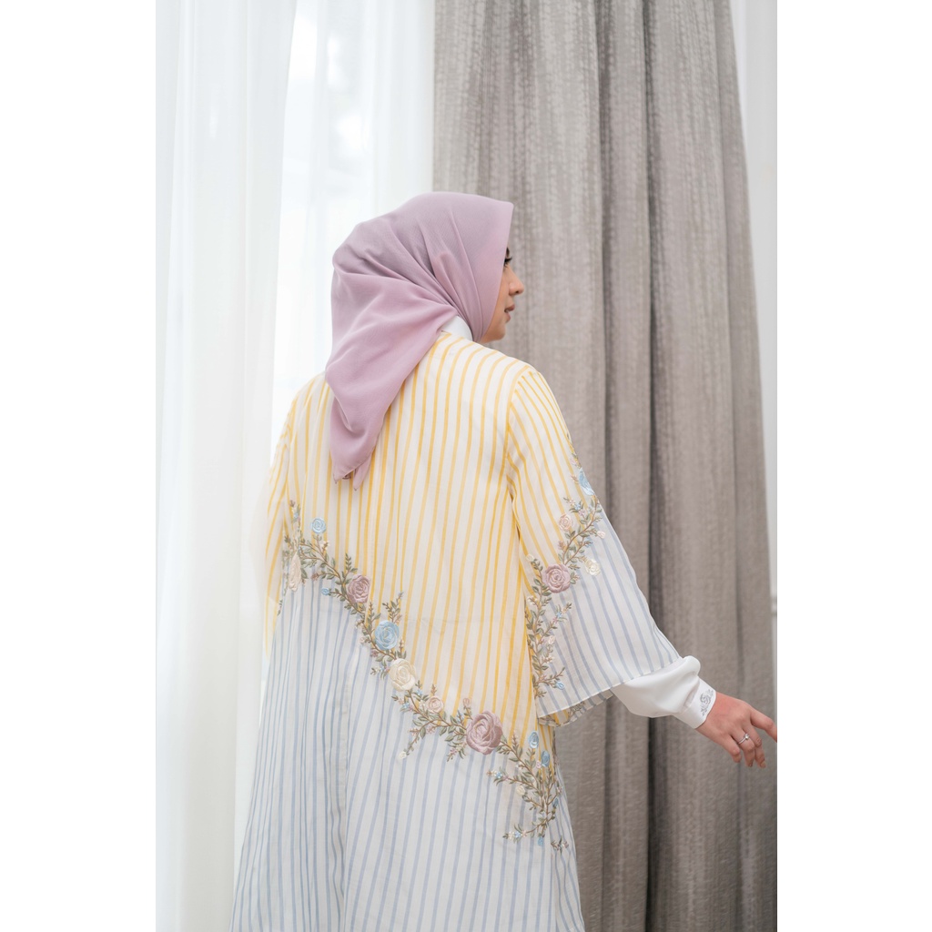 SOFYA TUNIC - AYU DYAH ANDARI