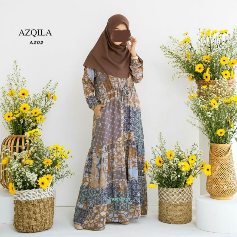 Azqila dress by Greenism