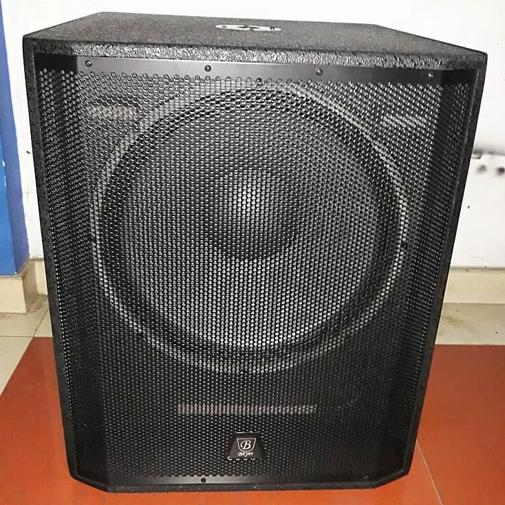 Speaker Subwoofer Aktif 18" Beyer BMB350