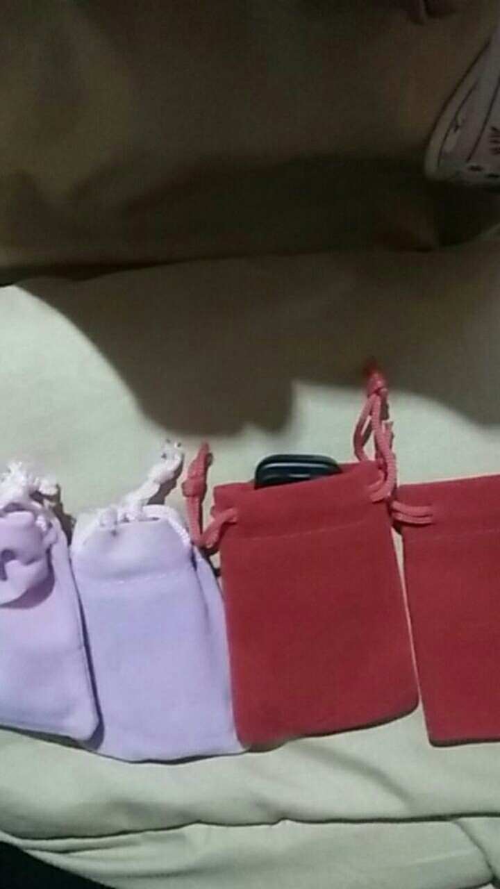 Kantong Beludru Custom