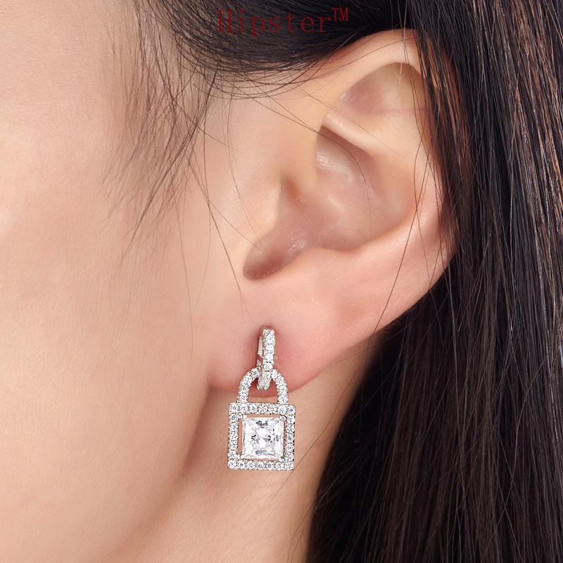 Hot Sale Fashion Design Cool Style Personality Ins Micro-Inlaid Diamond Lock Ear Studs