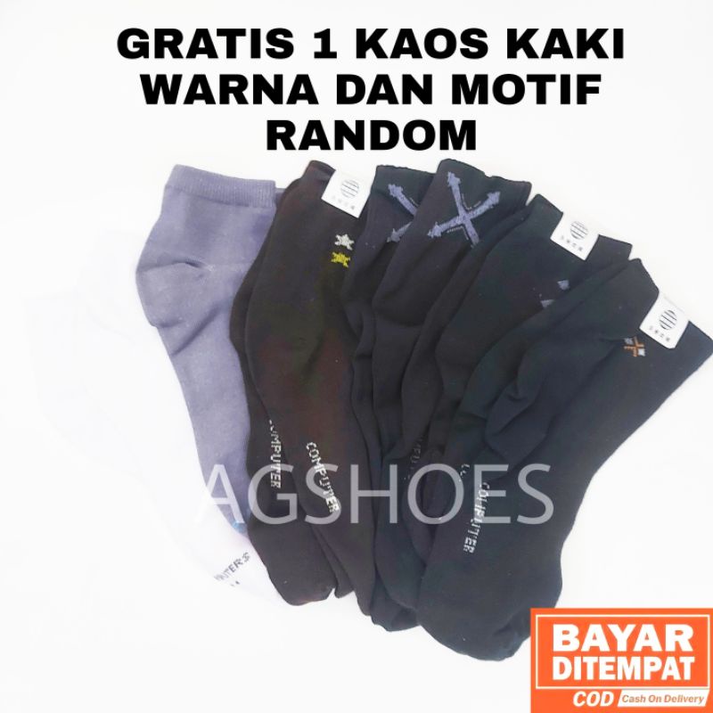 Sepatu Safety Slip On Bahan Kulit Ujung Besi Anti Slip &amp; Bonus Kaos Kaki