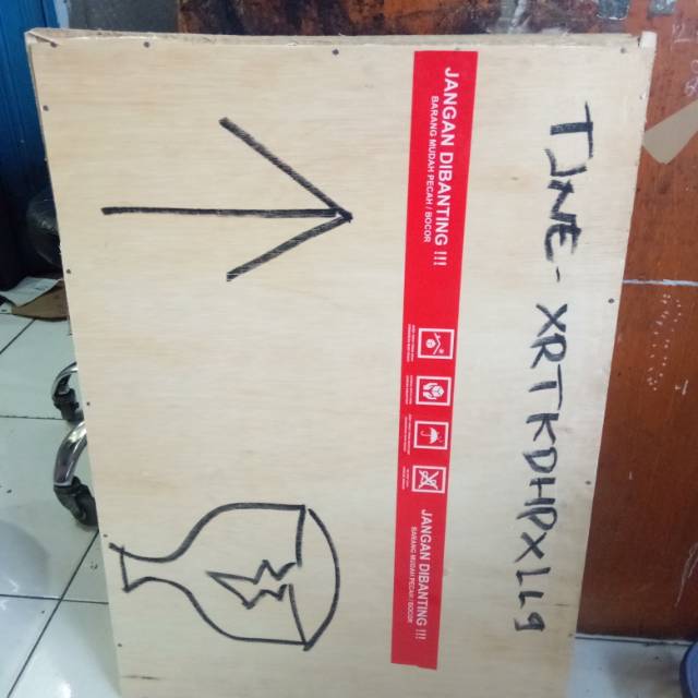 

Packing kayu